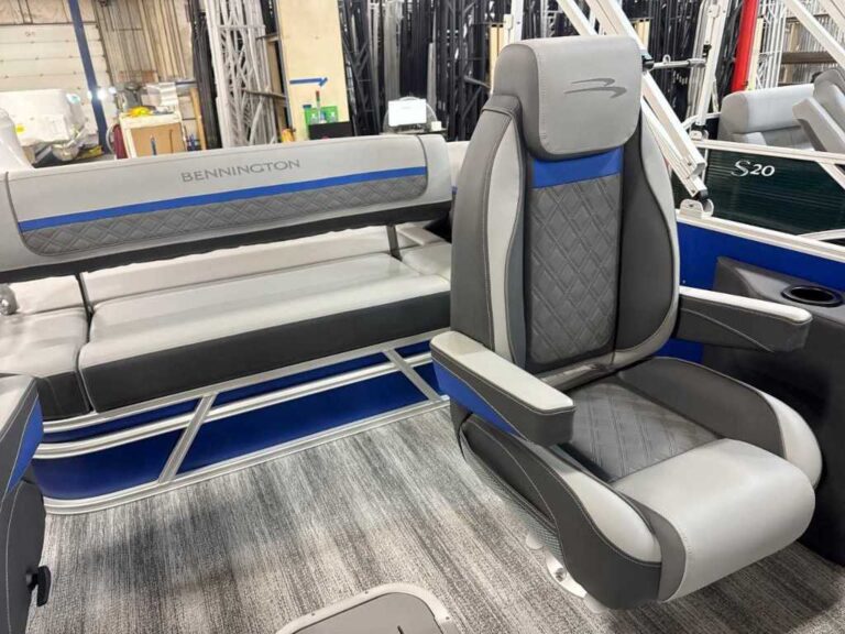 2026 Bennington 20SSB - SPS - Luxe US-ETWS9813K526 [photo 15]